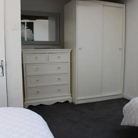 Suaux, 4 Pieces, 6 Personnes - Fr-1-653-128 Vakantiehuis *