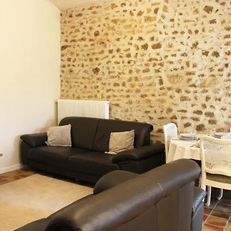 Suaux, 4 Pieces, 6 Personnes - Fr-1-653-128 Vakantiehuis *