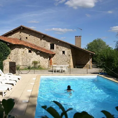 Suaux, 4 Pieces, 6 Personnes - Fr-1-653-128 Vakantiehuis