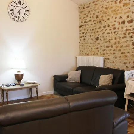 Suaux, 4 Pieces, 6 Personnes - Fr-1-653-128 Vakantiehuis