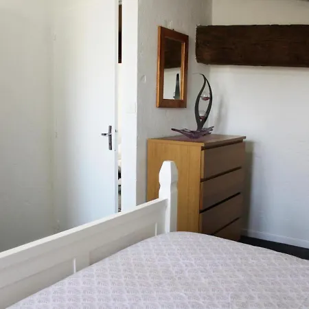 Vakantiehuis Suaux, 4 Pieces, 6 Personnes - Fr-1-653-128